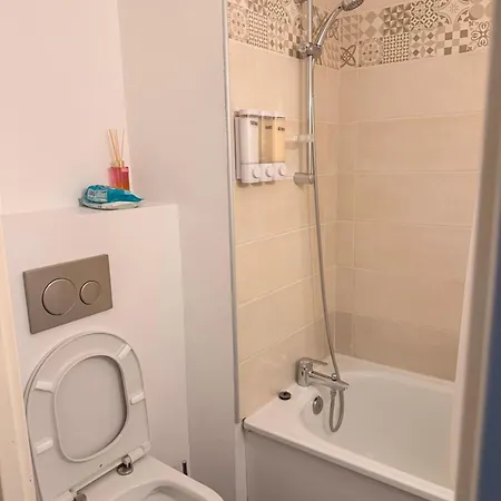 Apartment Lumineux T2 Cosy Jardin Des Plantes Et Parking Prive Gratuit *
